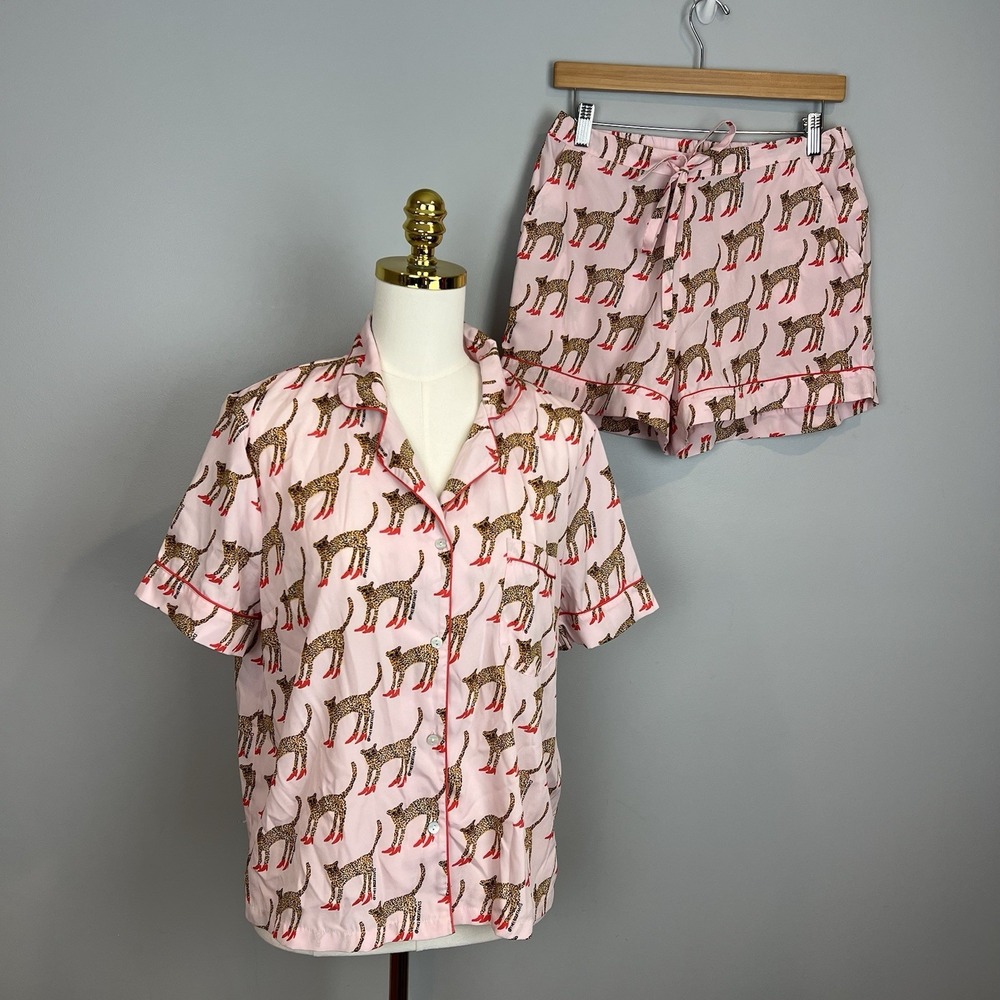 Bouffants & Broken Hearts 2-piece shorts pajama set cheetah in heels size large